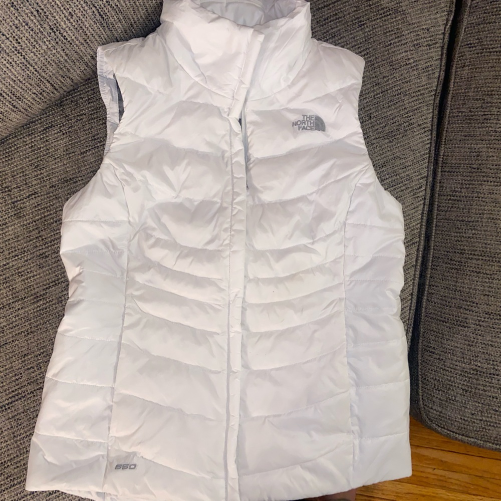 NORTH FACE VEST 🤍